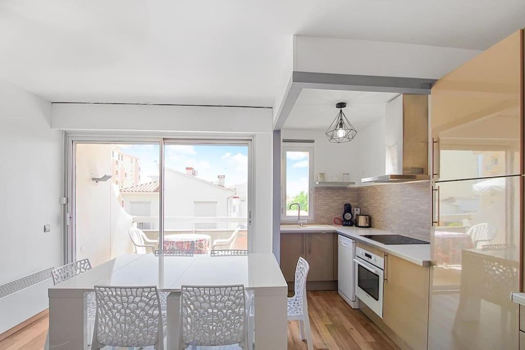Appartement Calme Et Moderne Avec Vue Mer 74 Canet-en-Roussillon Exterior photo