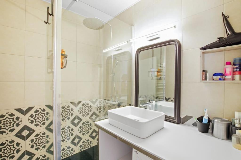 Appartement Calme Et Moderne Avec Vue Mer 74 Canet-en-Roussillon Exterior photo